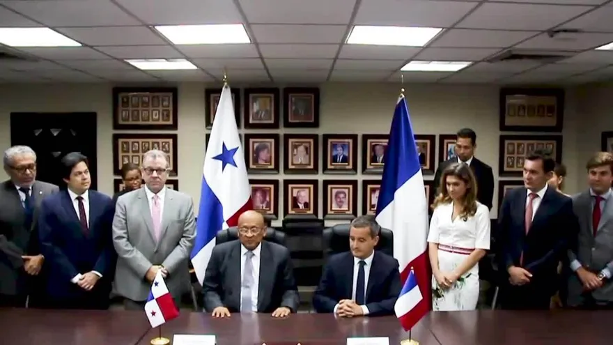 Francia y Panamá pactan grupo para intercambio de información fiscal