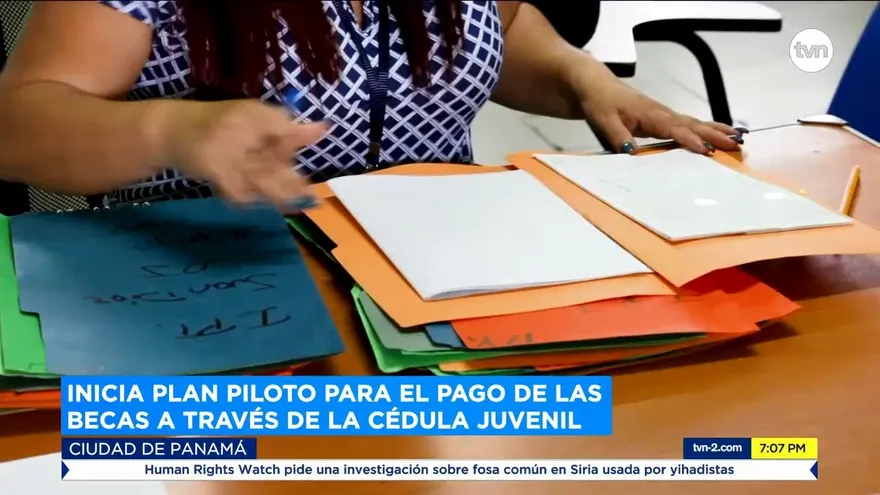 Inicia plan piloto para el pago de las becas a través de la cédula juvenil