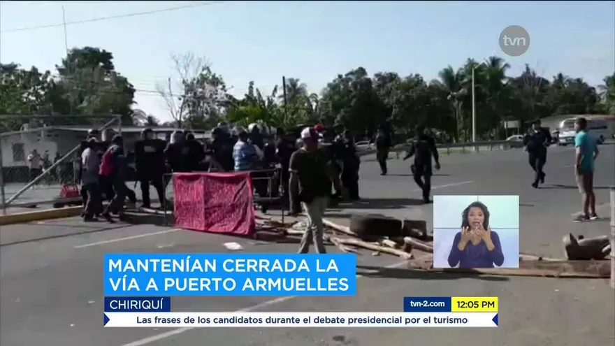 Desalojan manifestantes de Coosemupar que cerraban vía