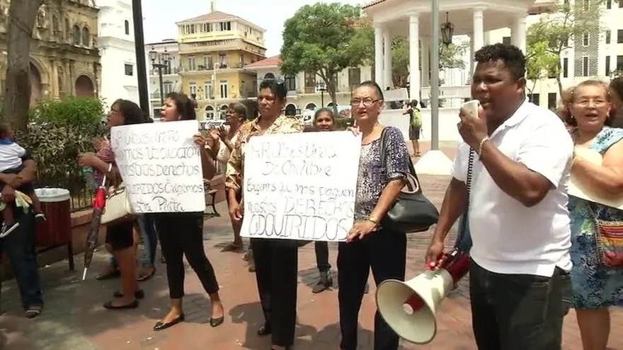 Exfuncionarios de Junta de Chilibre protestaron