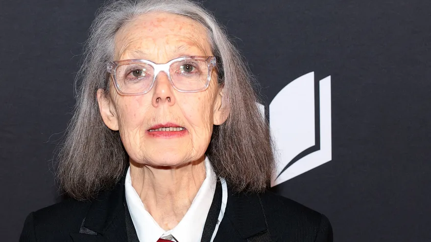 La poetisa canadiense Anne Carson