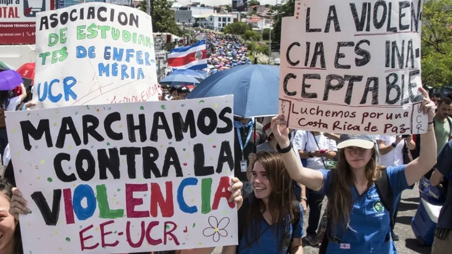 Estudiantes y trabajadores han protestado en varias ocasiones