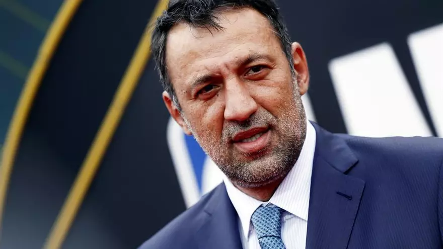 Vlade Divac deja cargo de gerente general de Kings y lo sustituye Joe Dumars