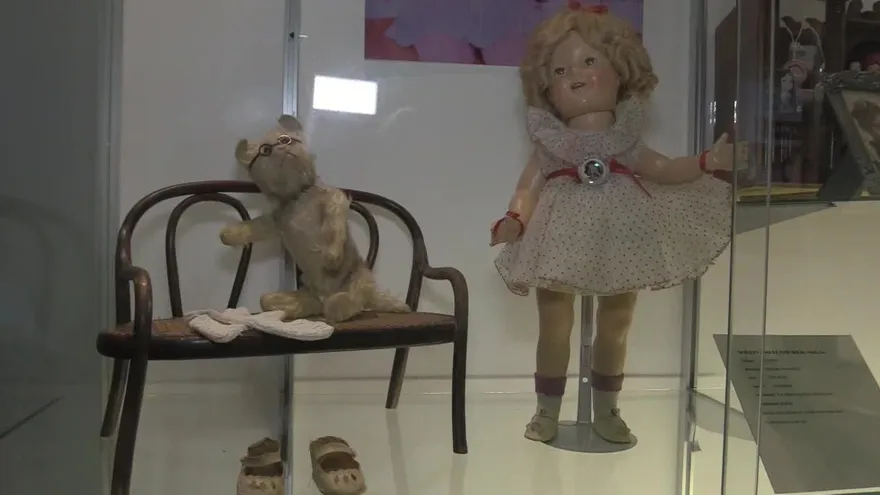 El encanto de Shirley Temple revive con una exposición en Bolivia