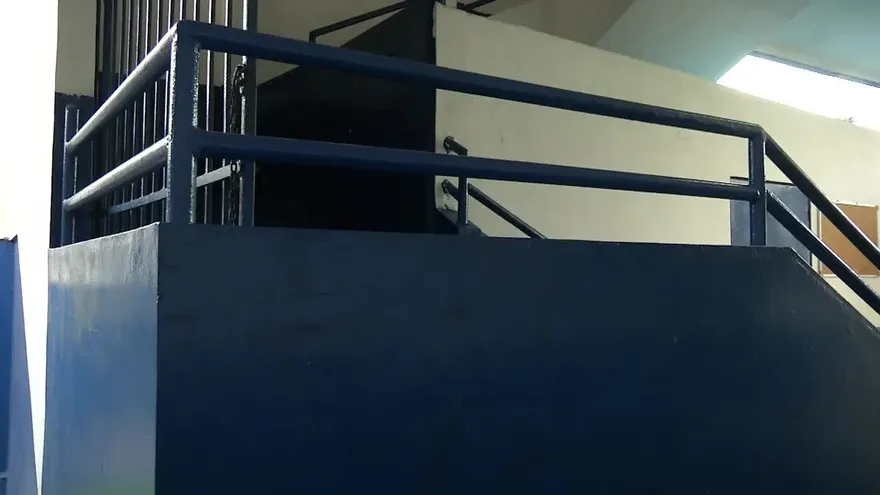 Comunidad se prepara para defender escuela en Santa Librada