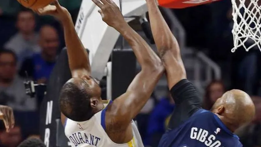 Los Timberwolves sorprenden a los Warriors en el baloncesto de la NBA