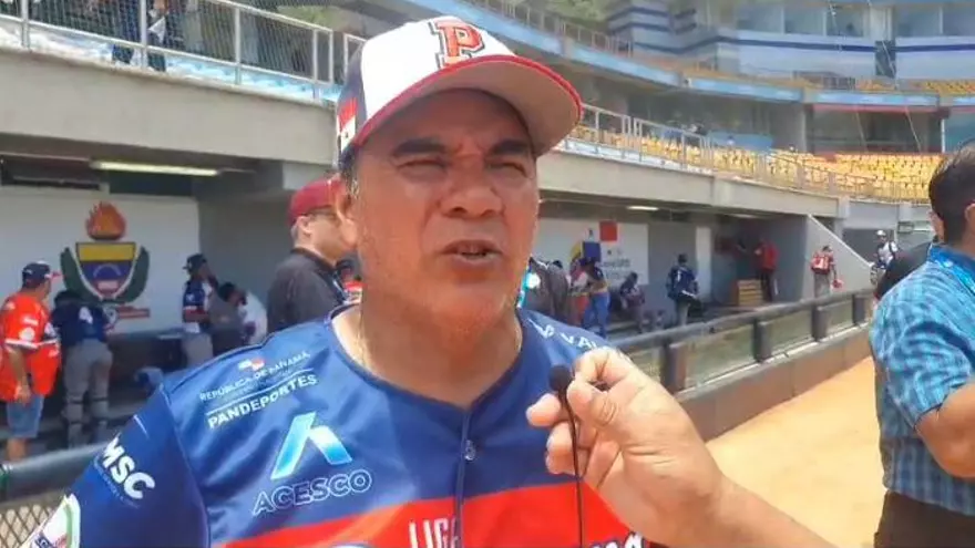 Lauren Flores mánager de la novena de Panamá