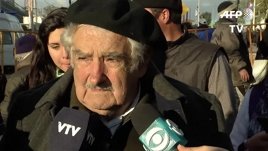 Expresidente Mujica: "Maduro está loco como una cabra"