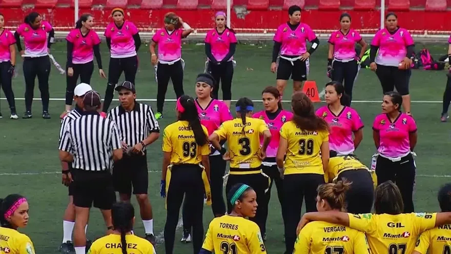 Wolfpack vs Águilas Doradas