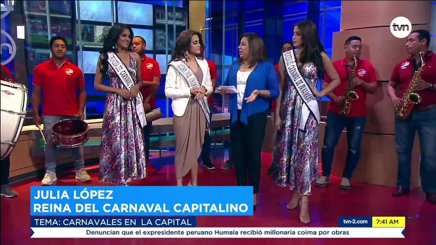 Reina y princesas listas para el Carnaval de la capital