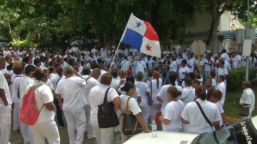 Graves molestias por causa de paros técnicos de enfermería