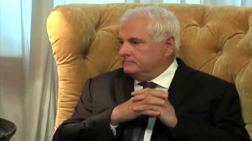 Las órdenes que dio Martinelli desde el autoexilio