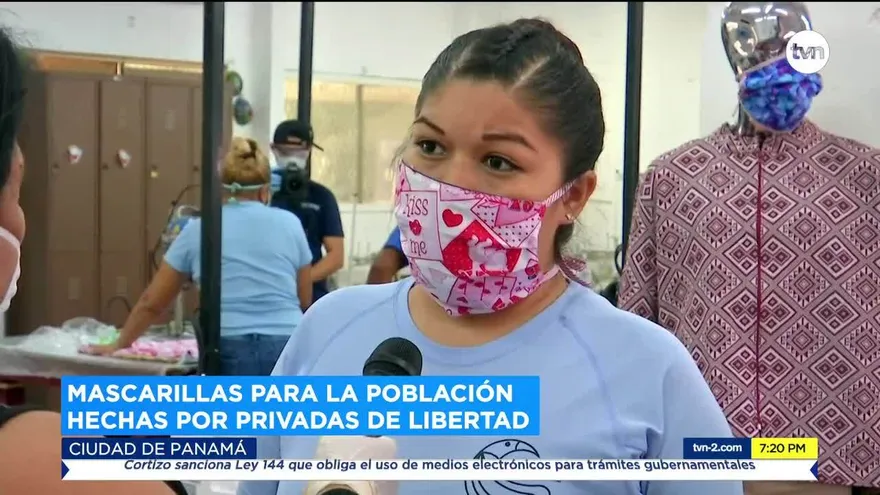 Mascarillas para la población hechas por privadas de libertad