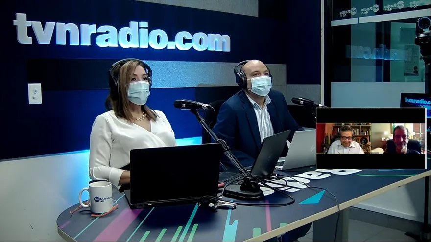 Mesa de periodistas - Entrevista al economista Roberto Brenes