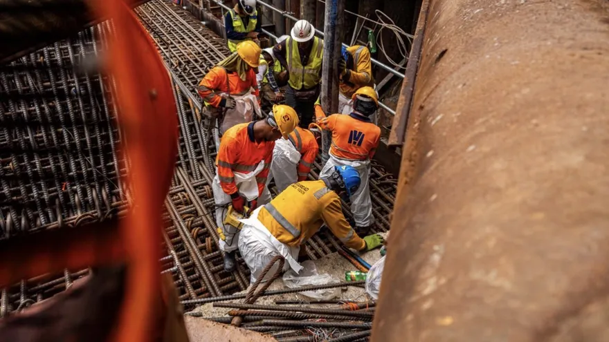 Cuarto Puente avanza con el vaciado de 1,600 metros cúbicos de concreto para la torre principal Oeste M4