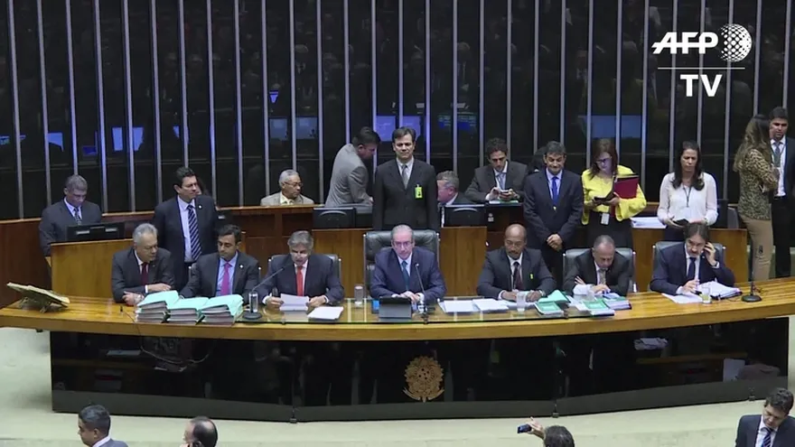 Congreso de Brasil inicia proceso de juicio político
