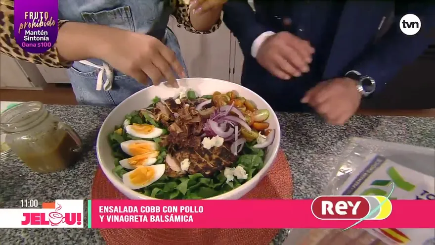 Receta: ensalada Cobb con pollo y vinagreta (final)