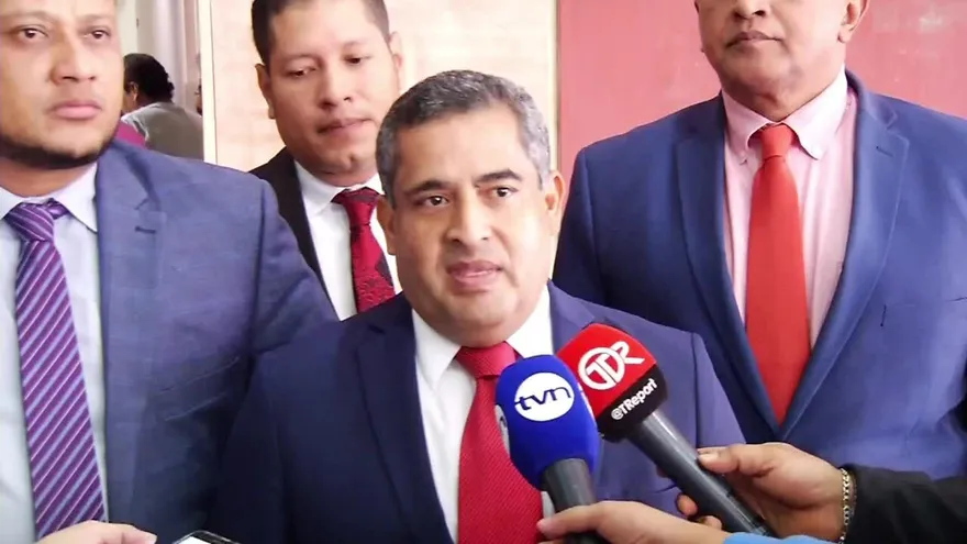 Rosendo Rivera responsabilizó a Martinelli de los 'pinchazos' telefónicos