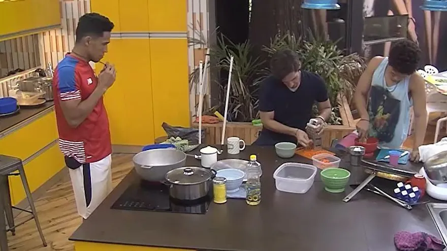 Sancionado con dos tarjetas