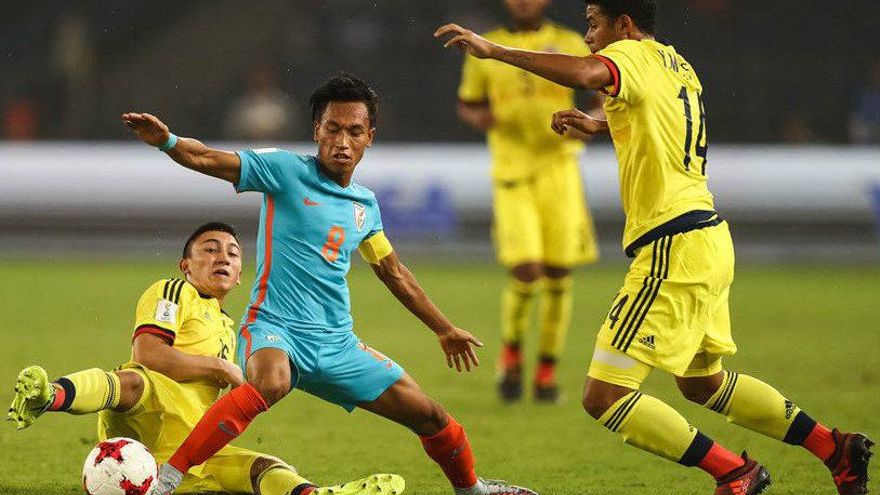 Acción del partido entre los equipos Sub-17 de Colombia e India