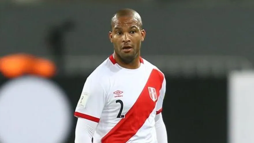 Defensa Rodríguez será baja de Perú en amistosos ante Croacia e Islandia