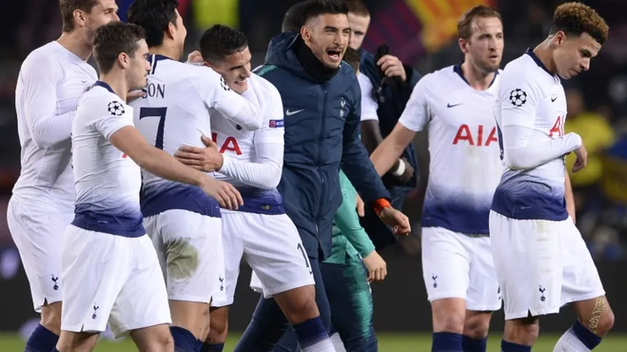 Tottenham en octavos de Champions tras su empate en Barcelona