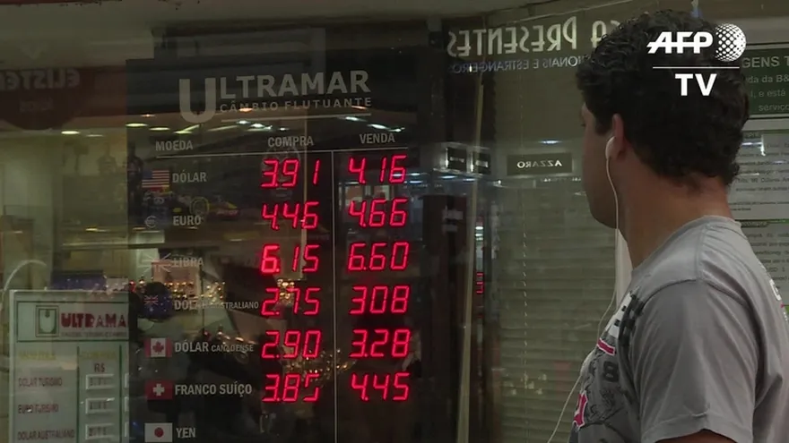 Brasileños lamentan una crisis económica