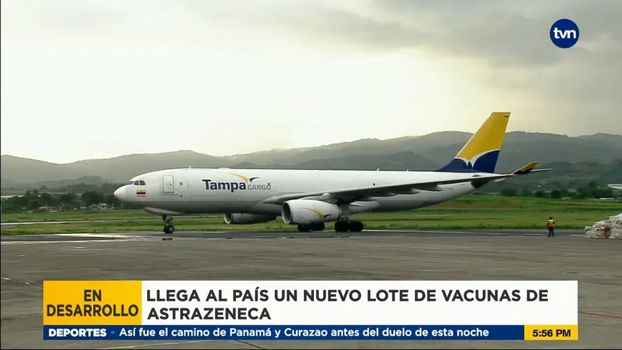 Cuarto lote de vacunas contra la COVID-19 de AstrZeneca llega a Panamá
