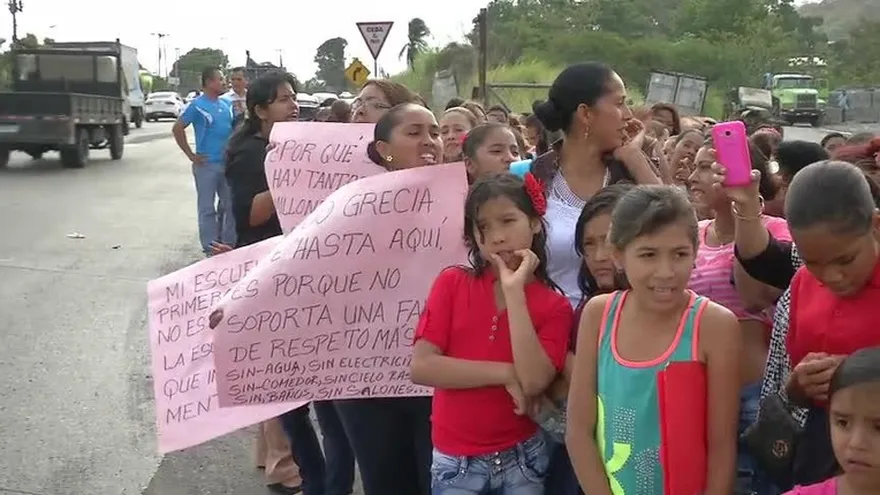 Moradores de Villa Grecia exigen más seguridad
