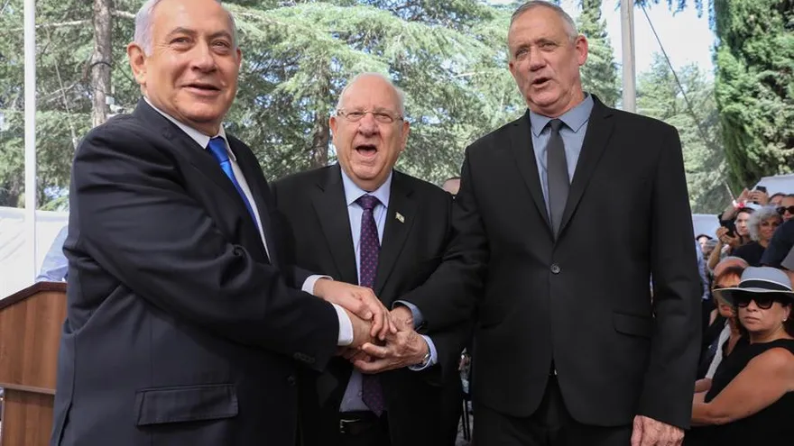 Benjamín Netanyahu y el centrista Beny Gantz