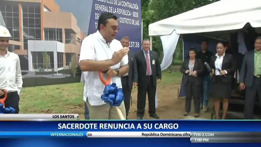 Renuncia sacerdote de La Villa de Los Santos