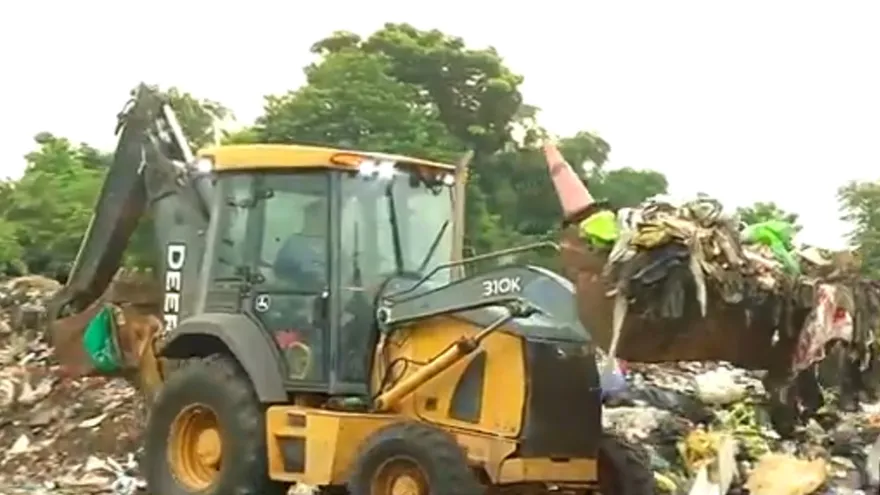 Operativo de recolección de basura en Tocumen