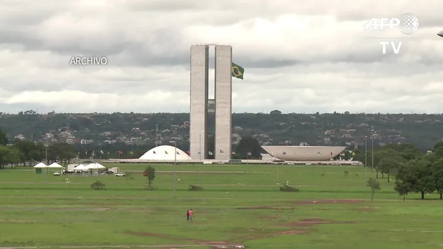 Brasil prevé déficit millonario en 2016