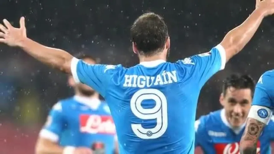 Higuaín, nuevo jugador de la Juventus