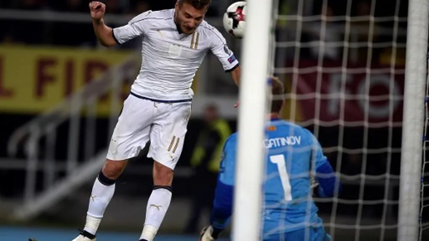 El delantero italiano  Ciro Inmobile, se acreditó  un doblete .