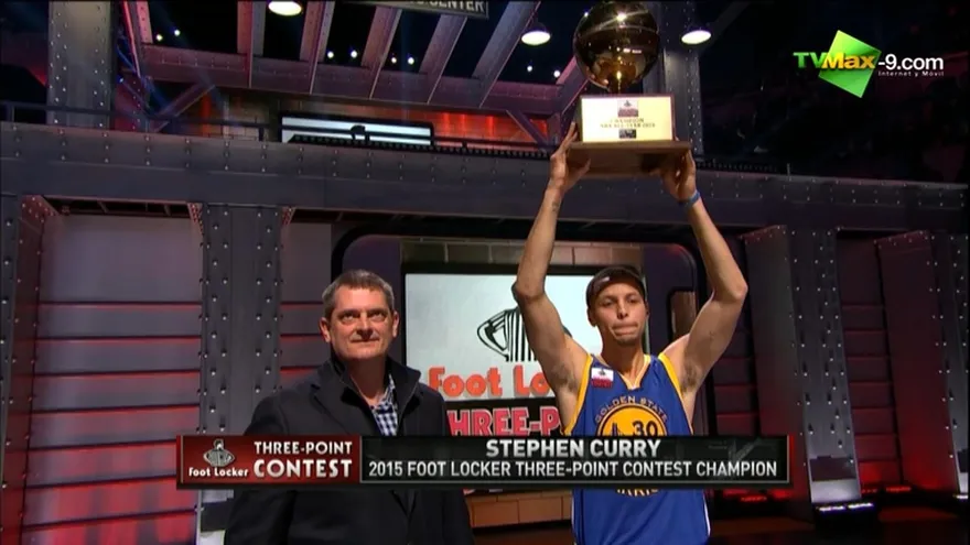 NBA: Stephen Curry gana competencia de 3 puntos