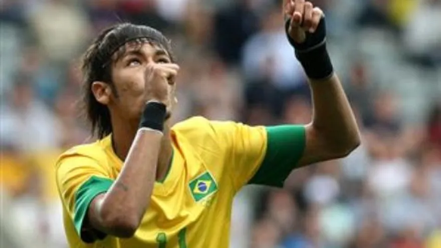 Neymar espera mientras Gio está en duda