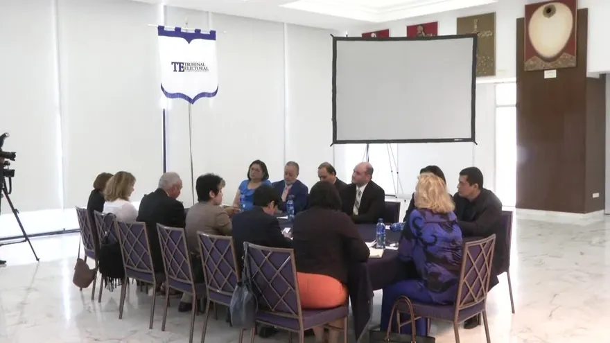 Noticiero AM 23 de febrero del 2017 - Bloque 2