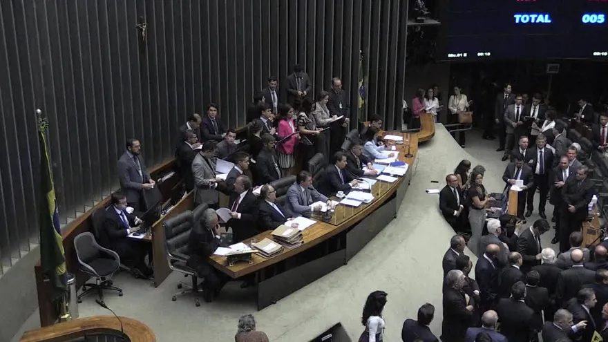 Temer de nuevo a salvo de un juicio por corrupción