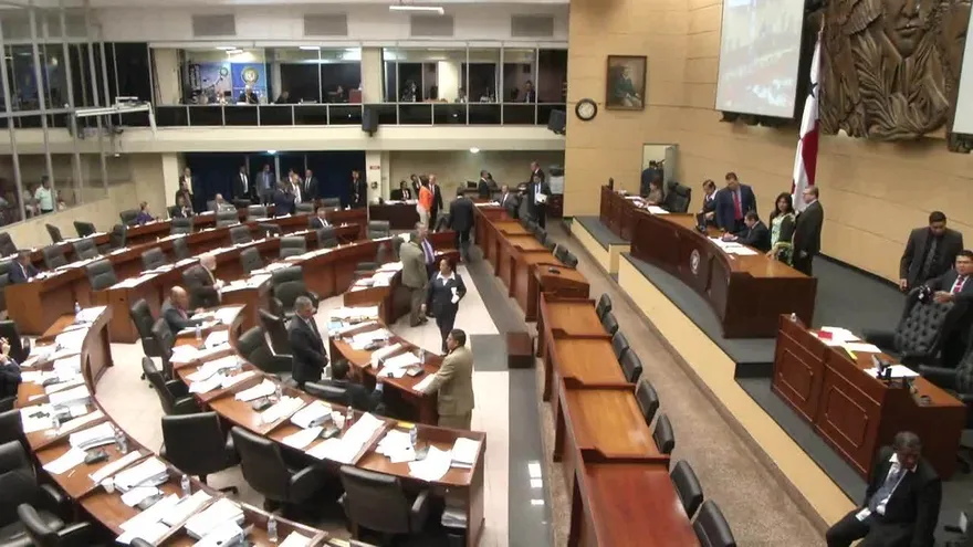 Aprueban 14 proyectos de ley a escasas horas de cerrar el 3er periodo ordinario del legislativo