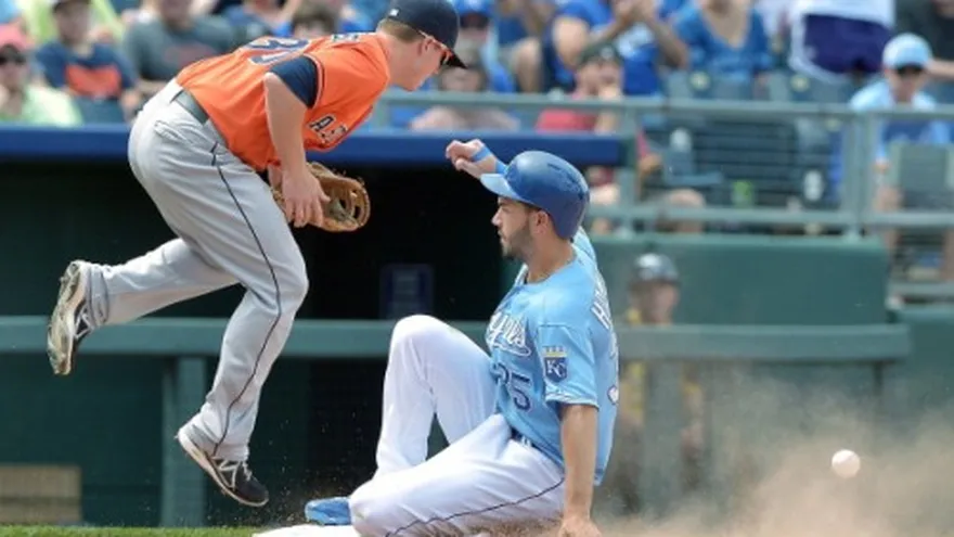 Reales vencen a Astros y siguen en buena racha