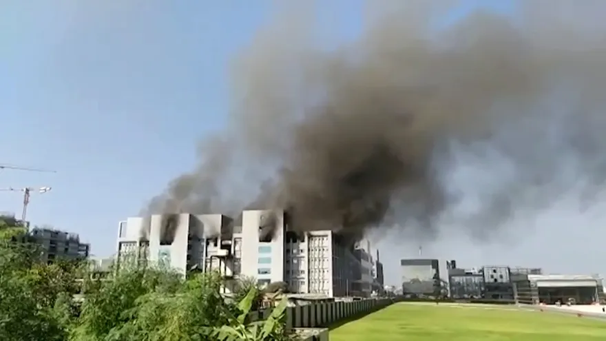 Mortal incendio en sede del mayor fabricante de vacunas del mundo, situado en India