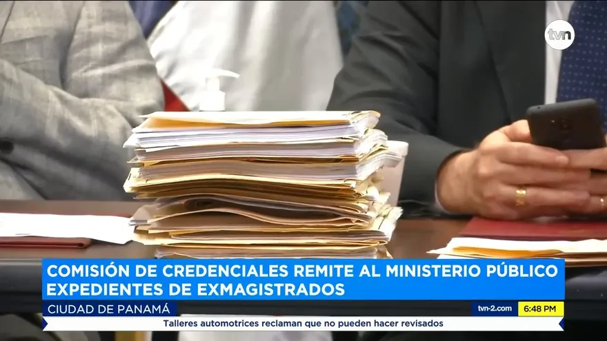 Comisión de Credenciales remite al Ministerio Público expedientes de magistrados