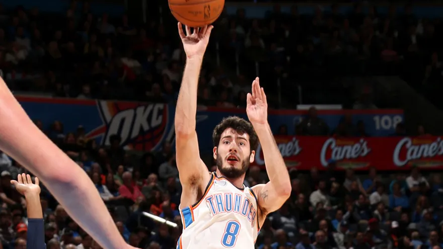 Thunder se hace con otra victoria esta vez ante Raptors