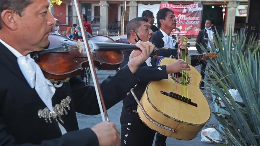 Vista general de Mariachis en lafamosa Plaza Garibaldi en Ciudad de México.