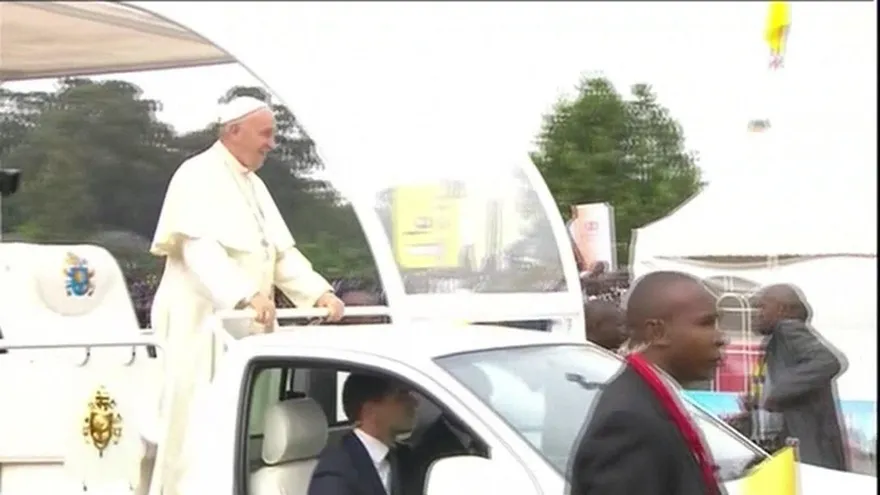 Francisco denuncia en Kenia el extremismo