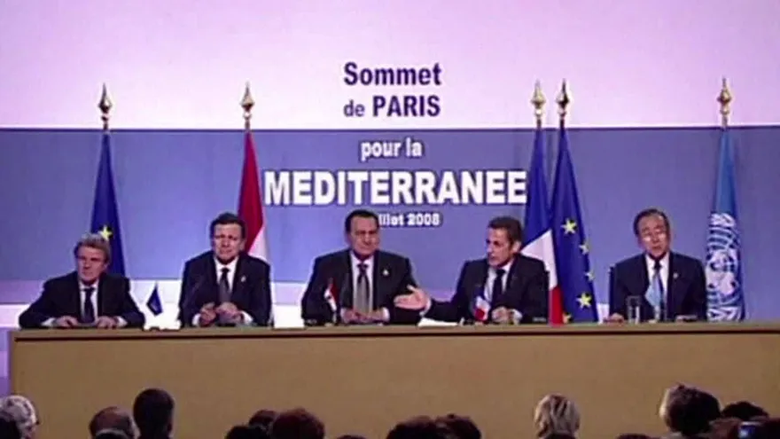 El expresidente egipcio Hosni Mubarak queda libre