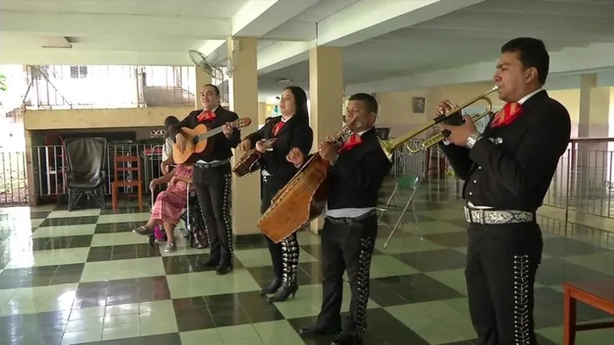 Día de las Madres en el Hogar Bolívar