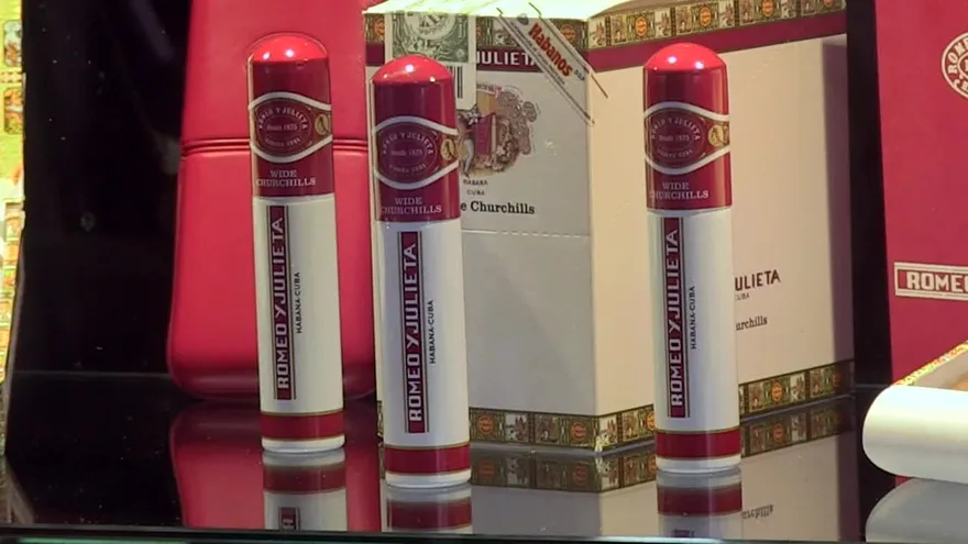 Por demanda china, venta mundial de Habanos sube y sortea leyes