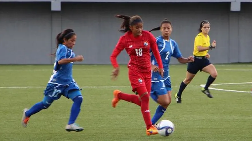 Femenina sub-20 derrotó a El Salvador y se mete en pelea